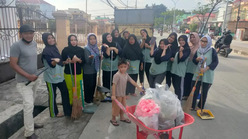 Giat Gotong-royong di RT 04
