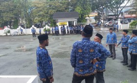 Apel di Taman Makam Pahlawan dalam rangka memperingati HUT KORPRI Ke 54 Tahun