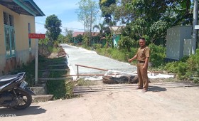 Monitoring Pengerjaan Pengecoran jalan Dahlia 1 wilayah RT.01 Sindang Sari.