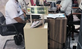 Konsultasi Bag. Hukum dan penyerahan surat usulan perbaikan Drainase jalan karya bakti RT.09 Kelurahan Sindang Sari.
