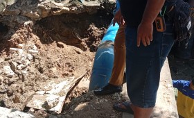 Peninjauan Kegiatan Pembangunan Sisi Diding Gorong-Gorong Dekat Ujung Jembatan S di Jalan Pesut.