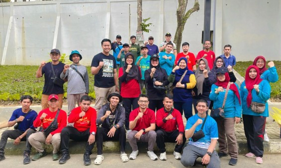 ASN PEMKOT SAMARINDA GOTONG ROYONG (PEDULI KEBERSIHAN)